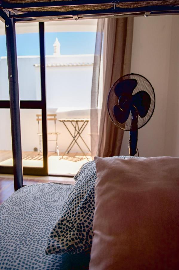Wakeup Villa Faro Buitenkant foto